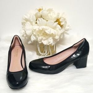 PAZZION Fabulously You Black Patent Pumps Size 39